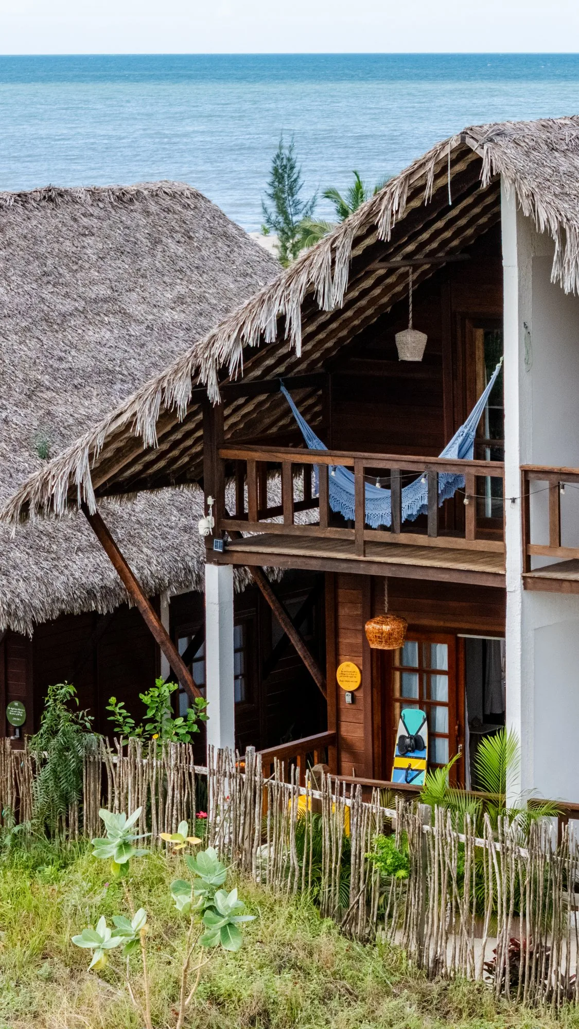 Außenansicht des Chalets mit Meerblick