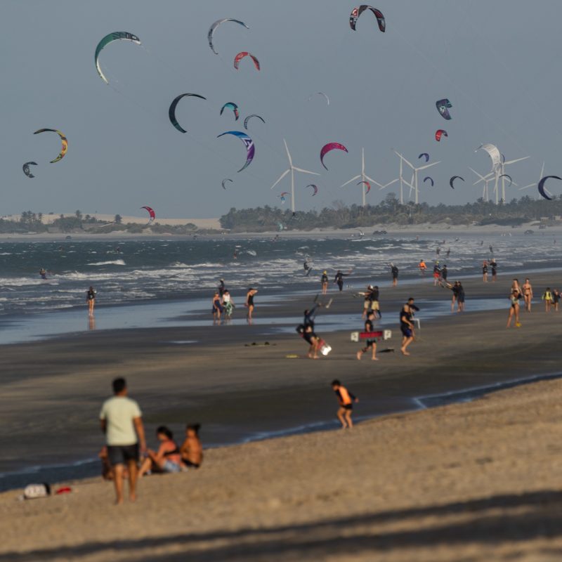 Kitesurfistas em Praia do Preá